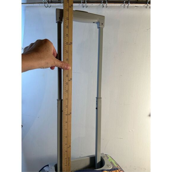 Pottery barn kids boys travel bag vehicle print rollers handle - Picture 13 of 15